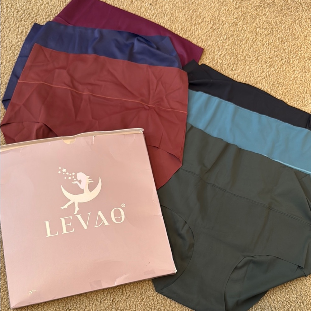 Levao Seamless Panties Set - Multicolor